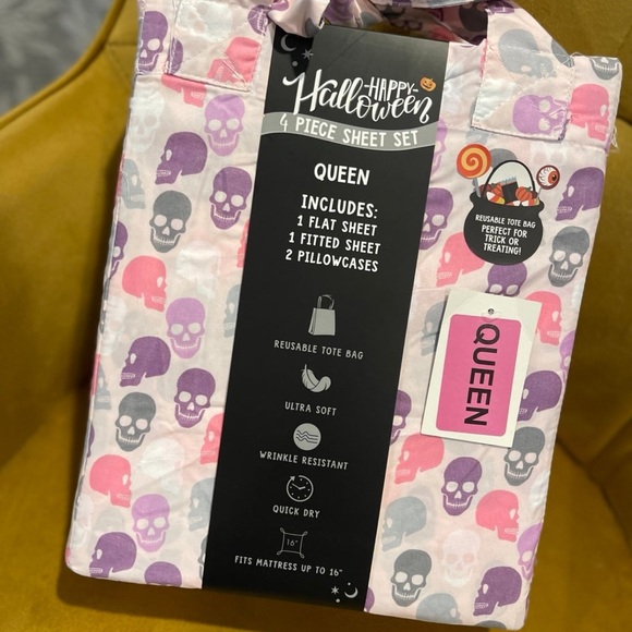 HAPPY HALLOWEEN Skulls QUEEN Sheet Set - Picture 5 of 6
